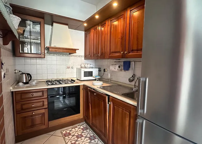 Da Velia, 5 Minuti Dallo Juventus Stadio * Turyn